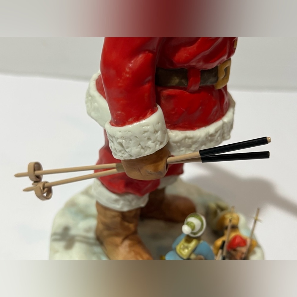 Rare Ceramic Santa Possible Dreams Santa’s Time Off Day On The Slopes Snow Ski - Picture 13 of 16